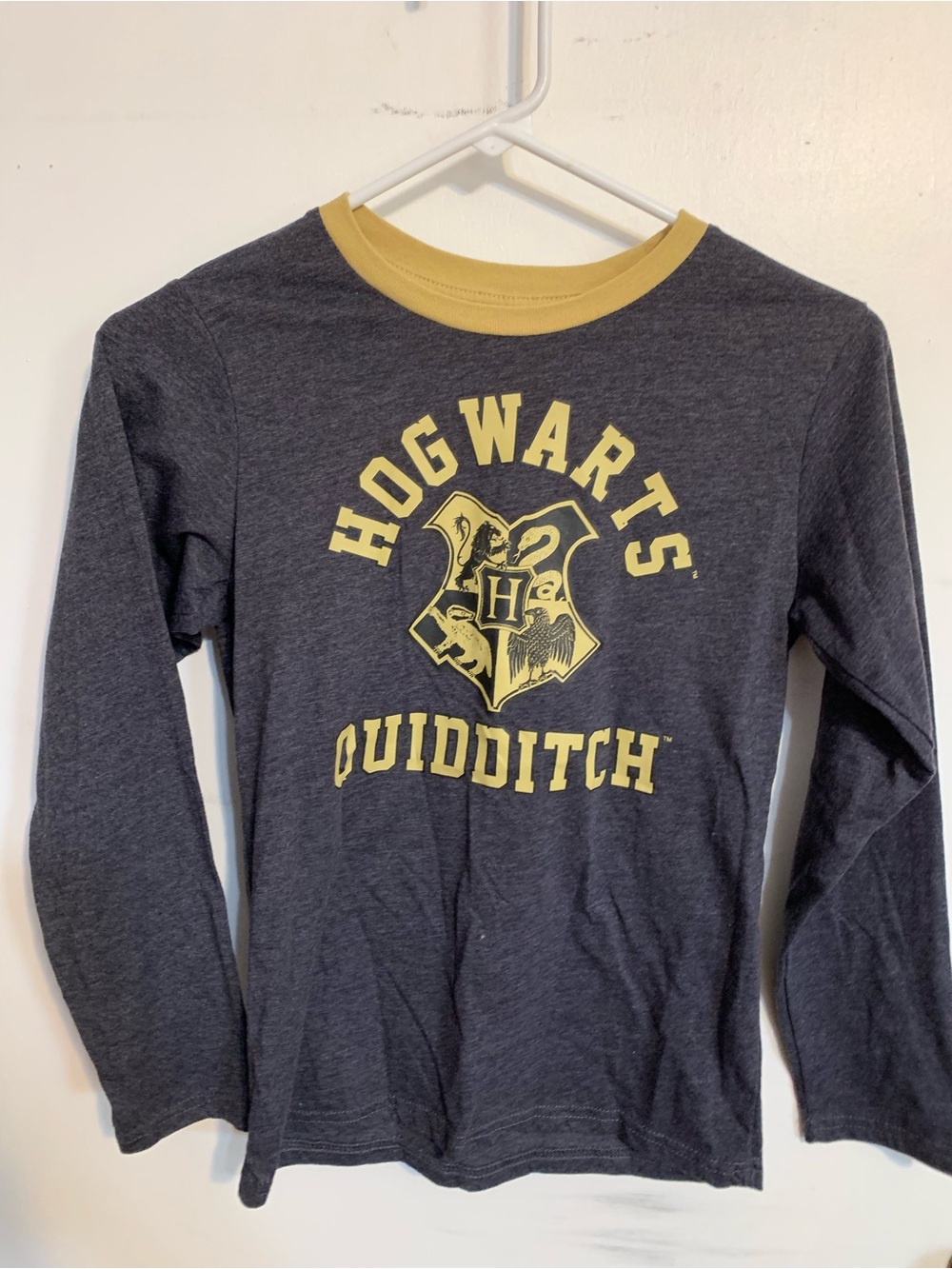 Hogwarts long sleeved T-shirt kids size medium